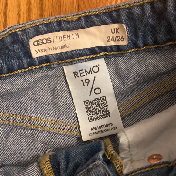 NWOT Asos Denim Rebel SB Remo Crop Jeans High Rise Straight Leg - Picture 5 of 7